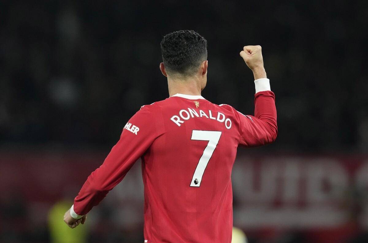 包含阿扎伦卡在热火比赛中惊险取胜，比分优势明显引发热议！的词条