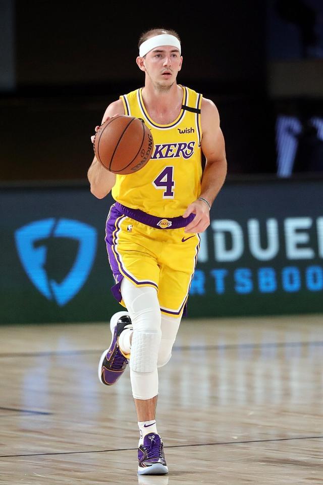 PG-Uzi连续七场比赛得分超过绝杀，快船挑战极限！的简单介绍